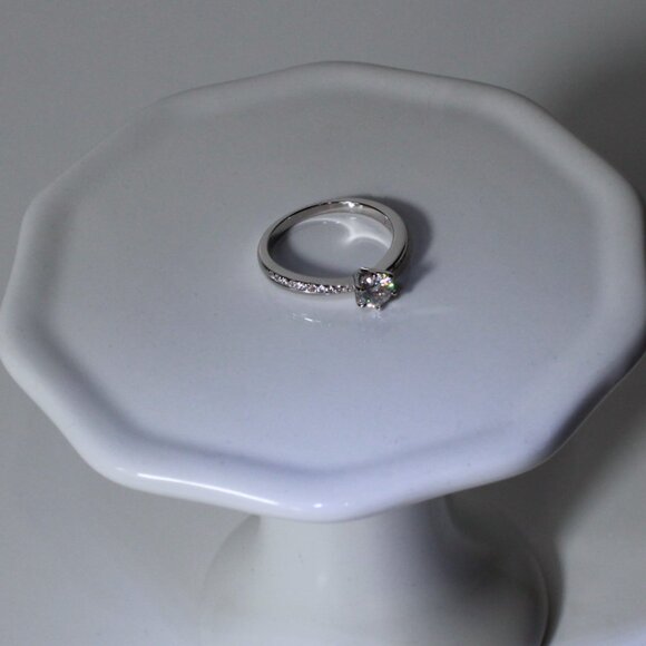 NWOT KRKC & CO Moissanites and Sterling Silver Ring Size 6 - Picture 6 of 7